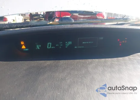 2010 Toyota Prius V z USA, uszkodzony, nr VIN JTDKN3DUXA0202645